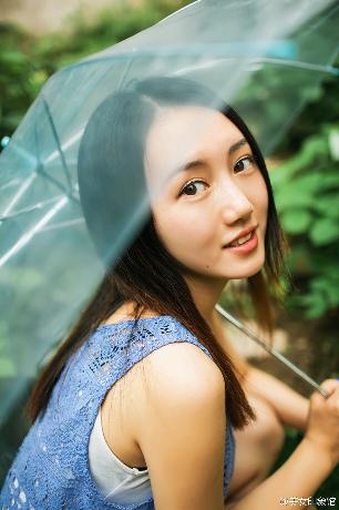 邻居少妇的秘密？30岁少妇的无奈与挣扎！